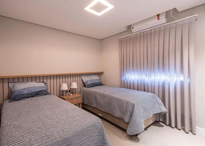 Incrivel Apartamento Com Wifi Na Praia Brava Sc